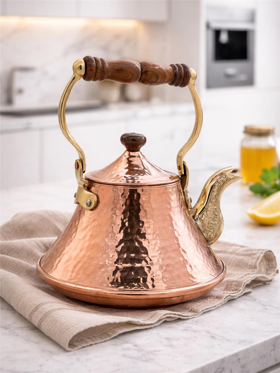 El Yapımı Bakır Bitki Çayı Demliği