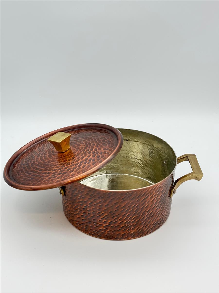 ESKİTME DİK TENCERE 22 CM